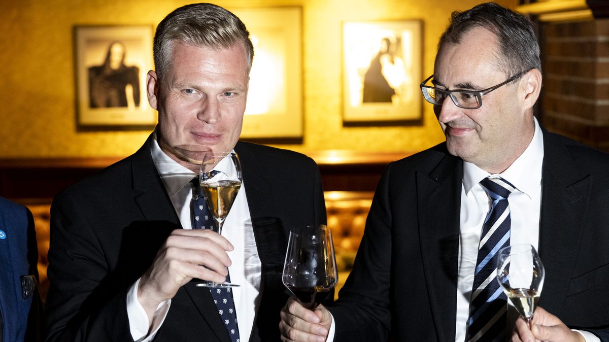 Turek bral miliony za auta. Zda je danil, nechce politik říct